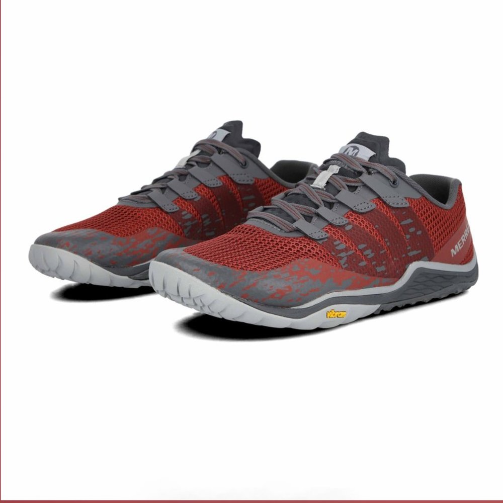 Merrell Trail Glove 5 Running Shoes, Mens 7/ Womens 8.5, Red/ Burgandy